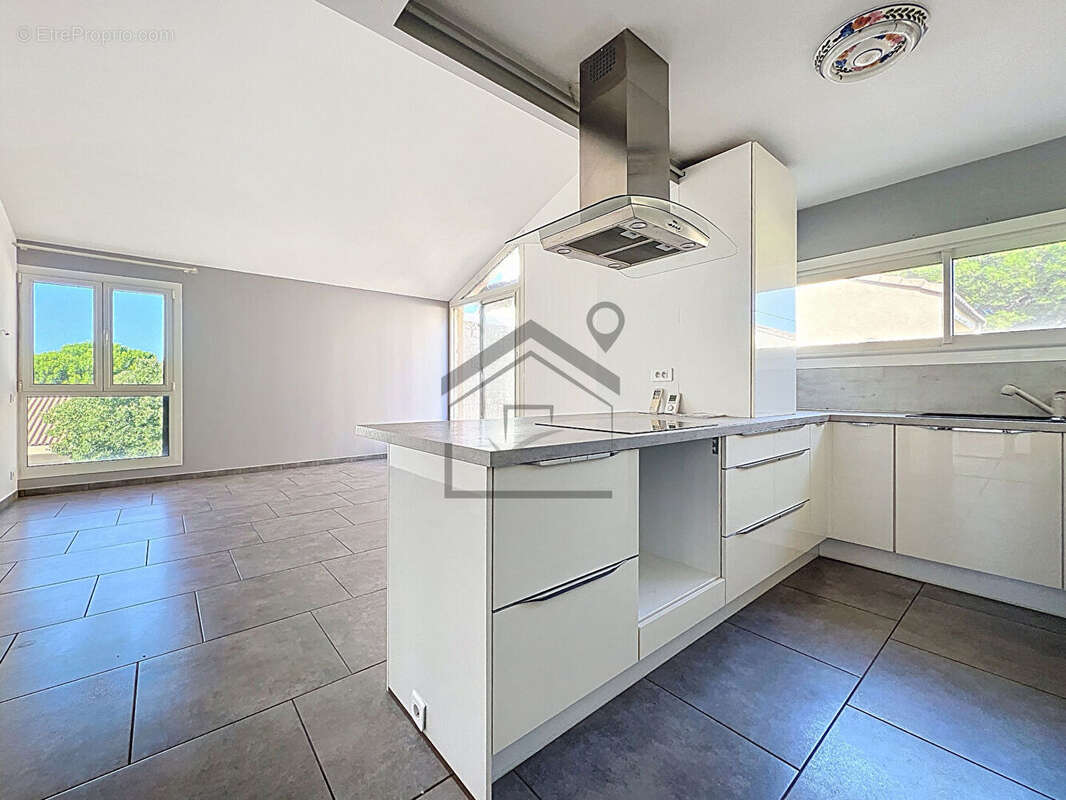 Appartement à VITROLLES