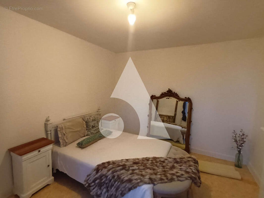 Maison à VIEUX-CONDE