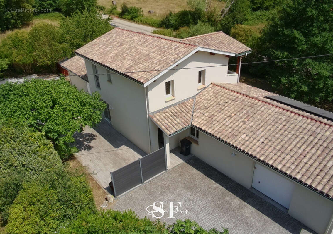 Bon encontre - villa de standing avec piscine - photo 2