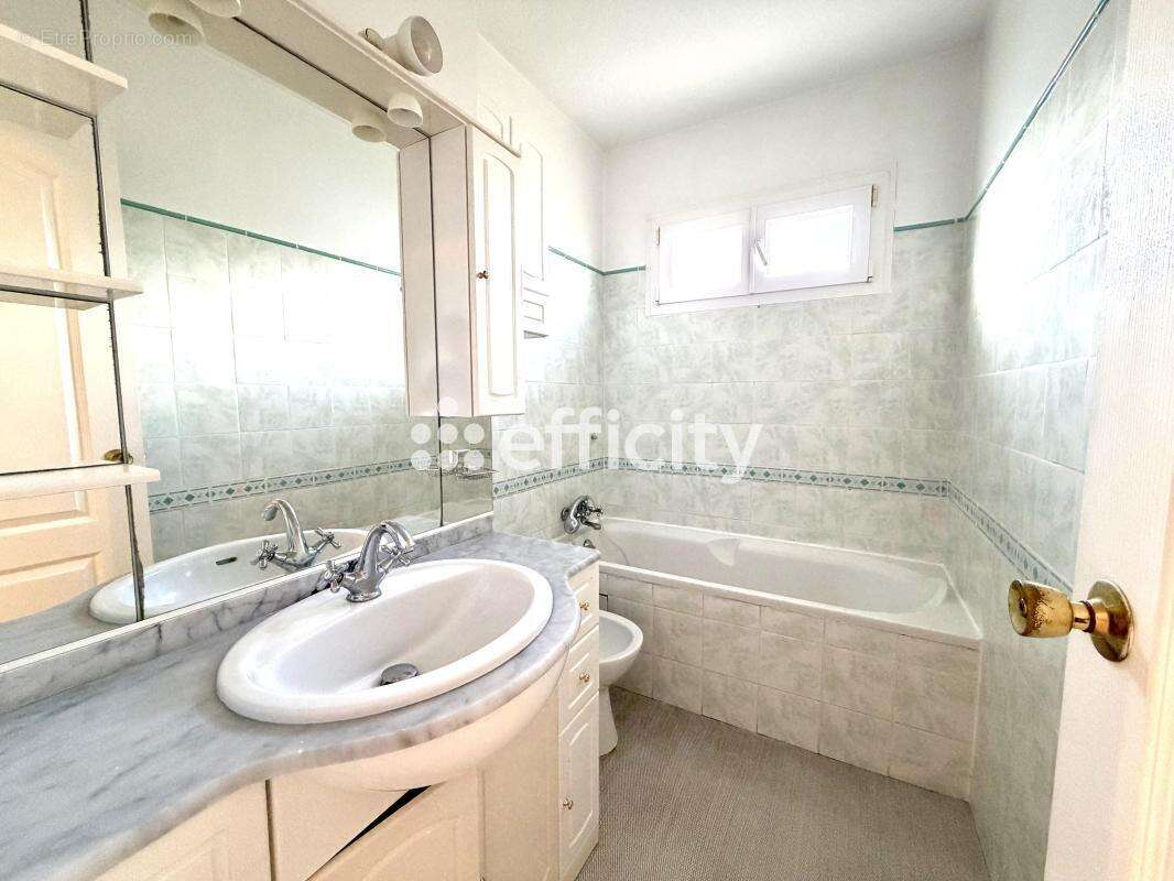 Appartement à CAMBO-LES-BAINS