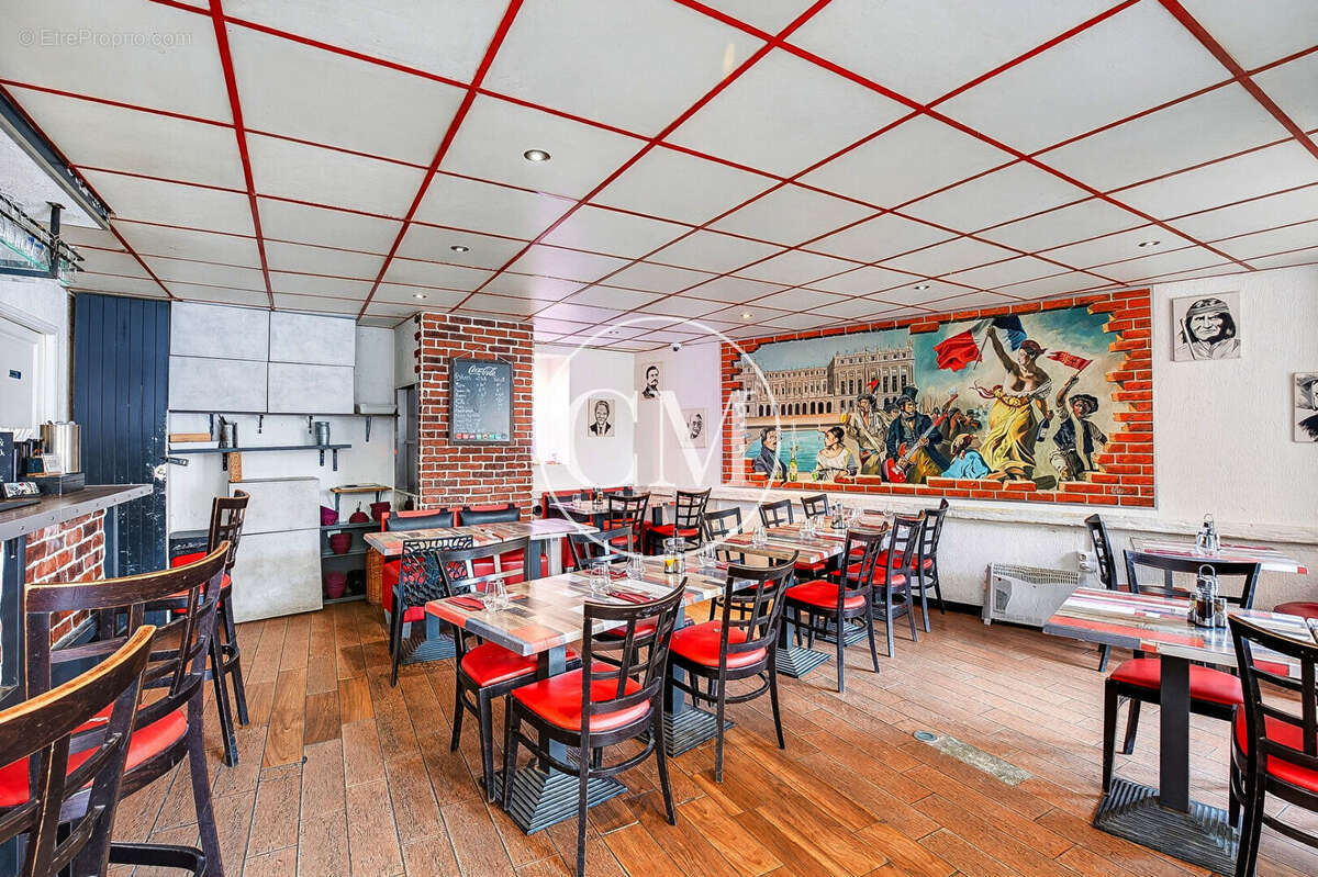 Commerce à VERSAILLES