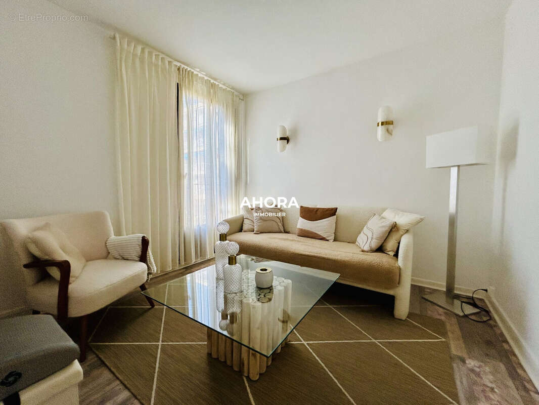 Appartement à MARSEILLE-9E