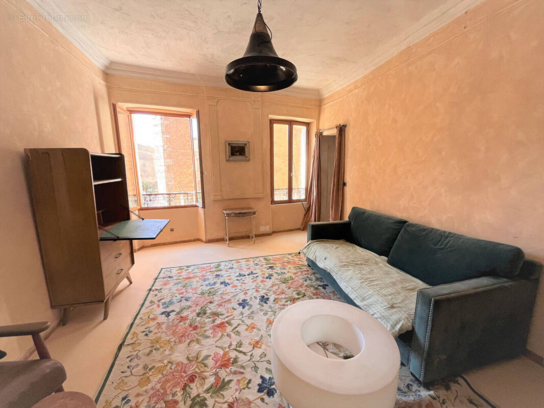 Appartement à SAINT-SATURNIN-LES-APT