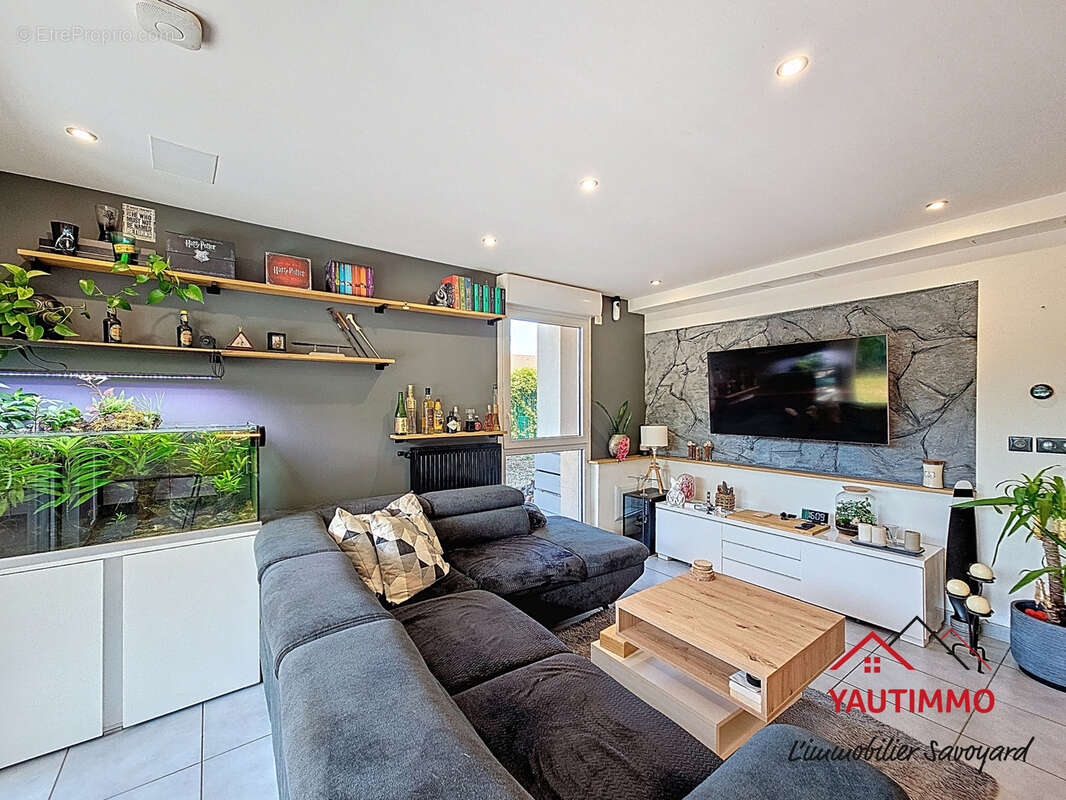 Appartement à VETRAZ-MONTHOUX