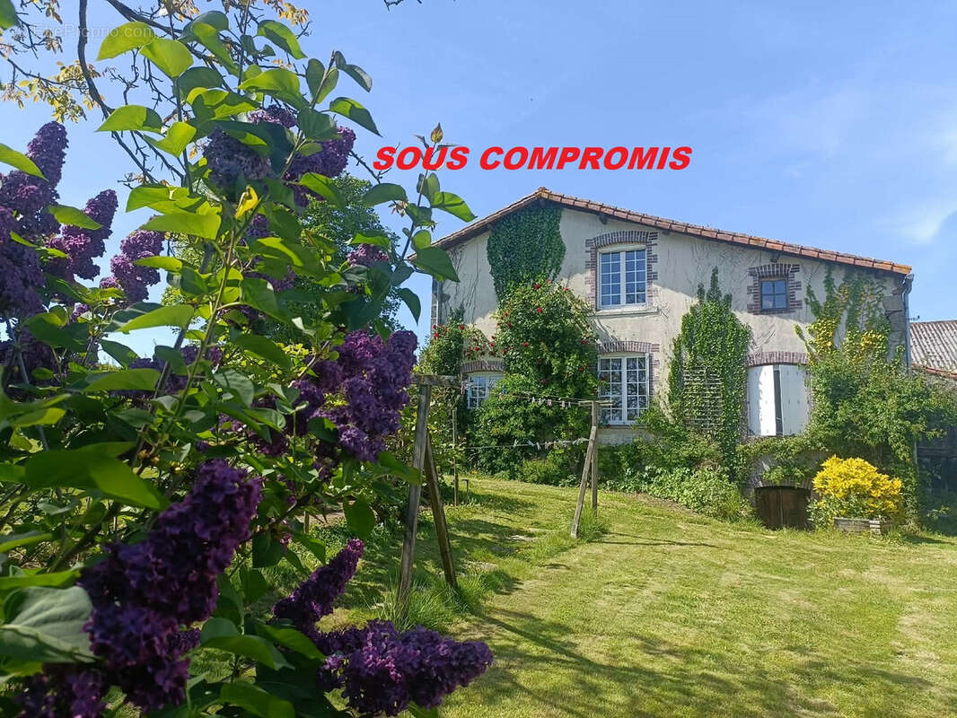 Maison à MENOMBLET