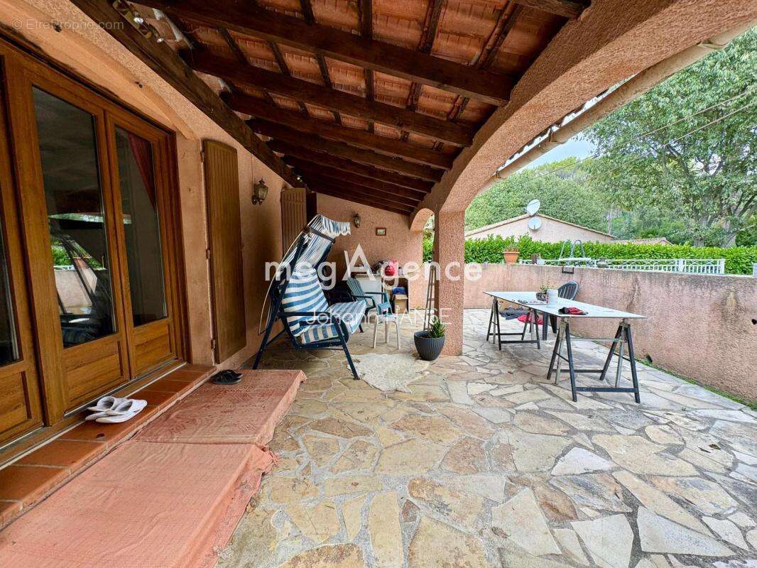 Appartement à TRANS-EN-PROVENCE