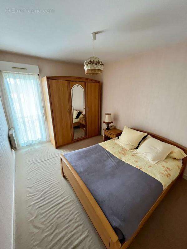 Appartement T4 pièces sur MONTREAL LA CLUSE - photo 6