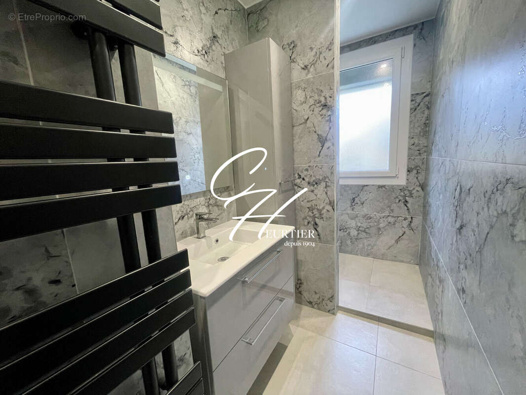 Appartement à ECHIROLLES