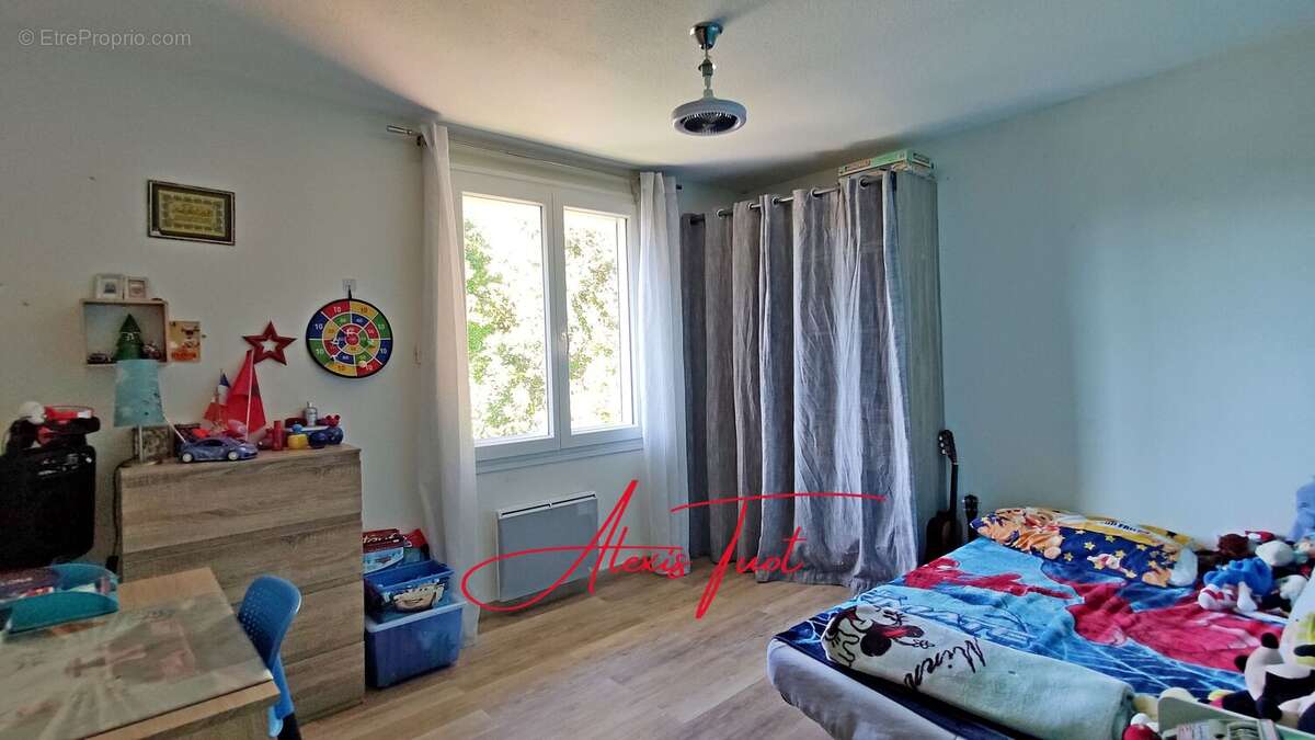 Maison à AMBARES-ET-LAGRAVE