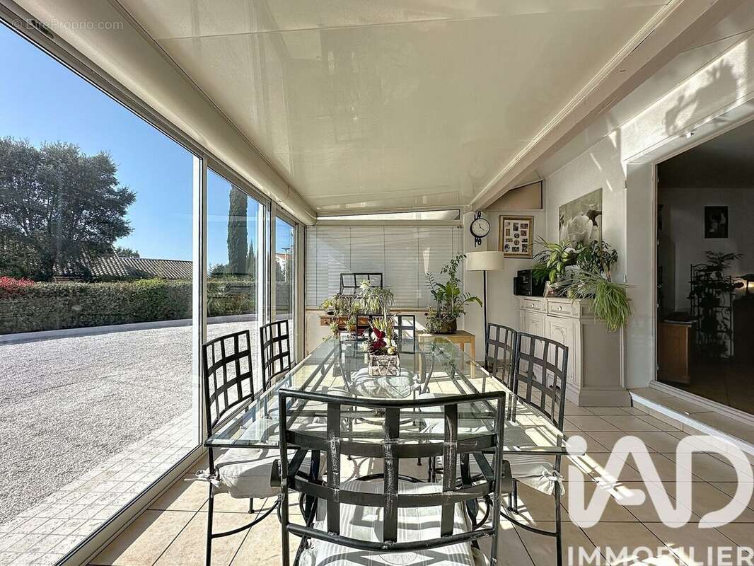 Photo 8 - Maison à ROQUEBRUNE-SUR-ARGENS