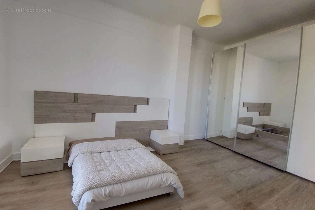 Appartement à RUEIL-MALMAISON