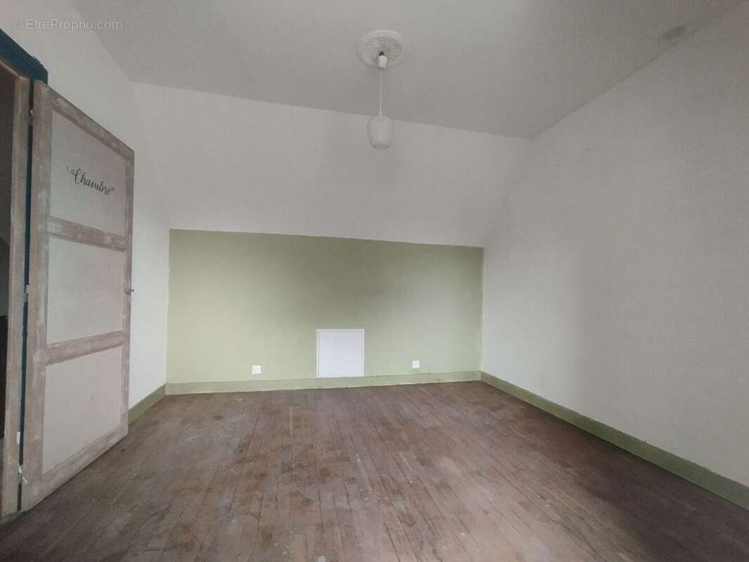 Maison à MARCILLY-SUR-VIENNE