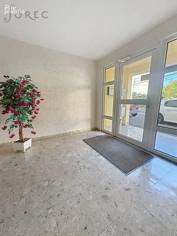 Appartement Metz Sablon/4 chambres/garage /2 places de parking - photo 2