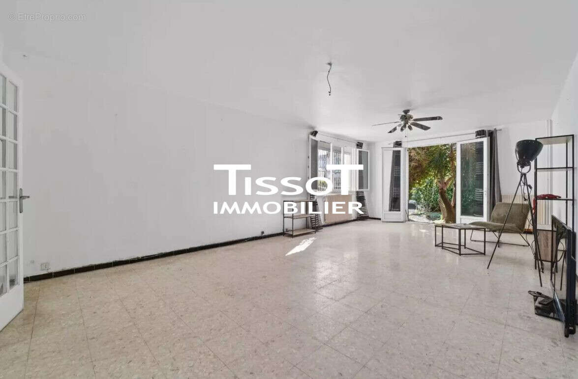 Appartement à NIMES