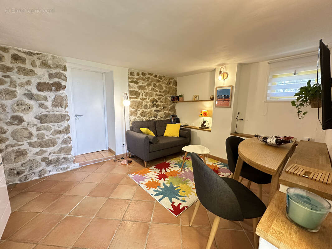 Maison à SAINT-JEANNET