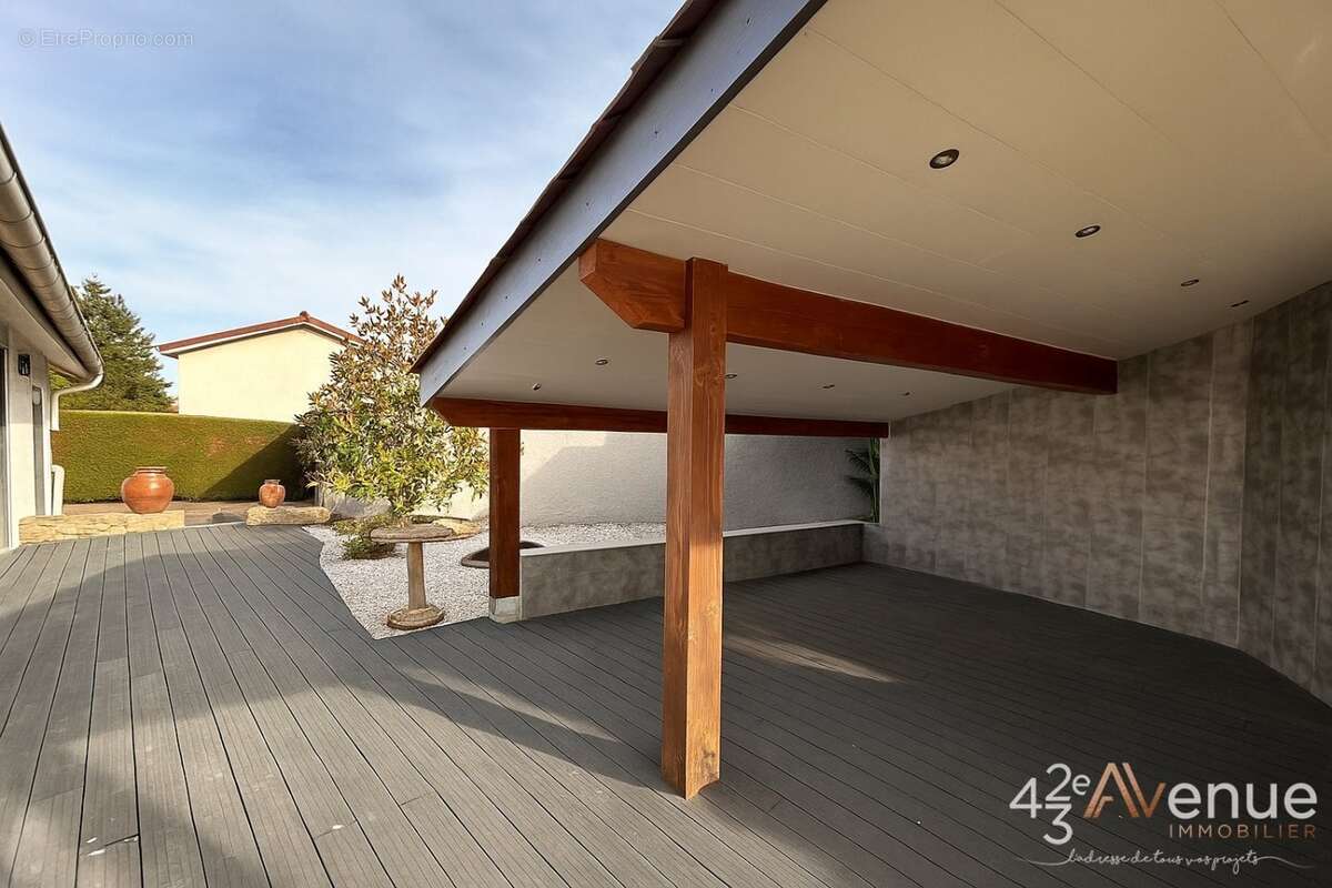 Maison à SAINT-FERREOL-D'AUROURE