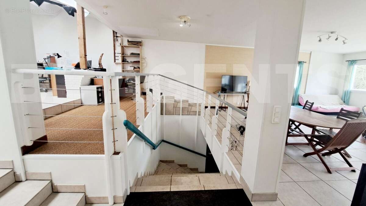 20250312_143559 - Maison à VALMONT