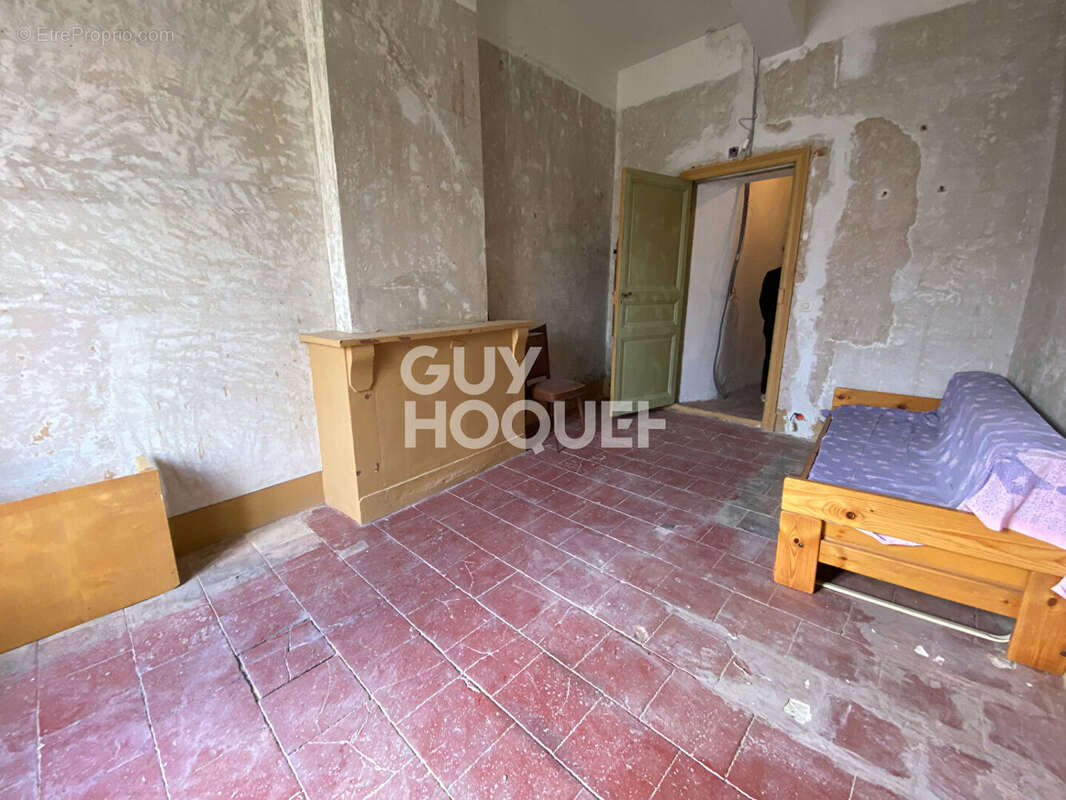 A vendre Maison T4  à trois étage à Trausse - photo 5