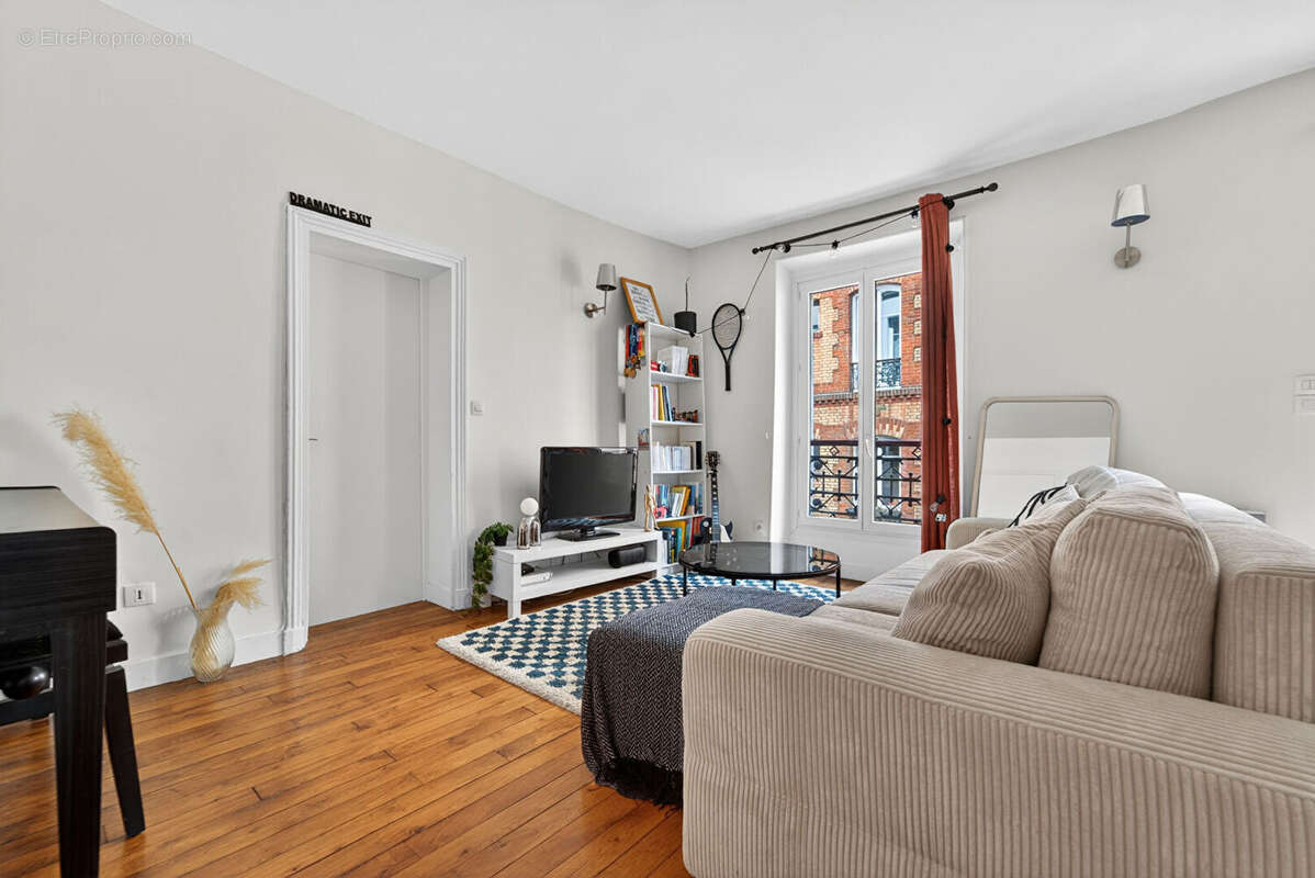 Appartement à PARIS-10E