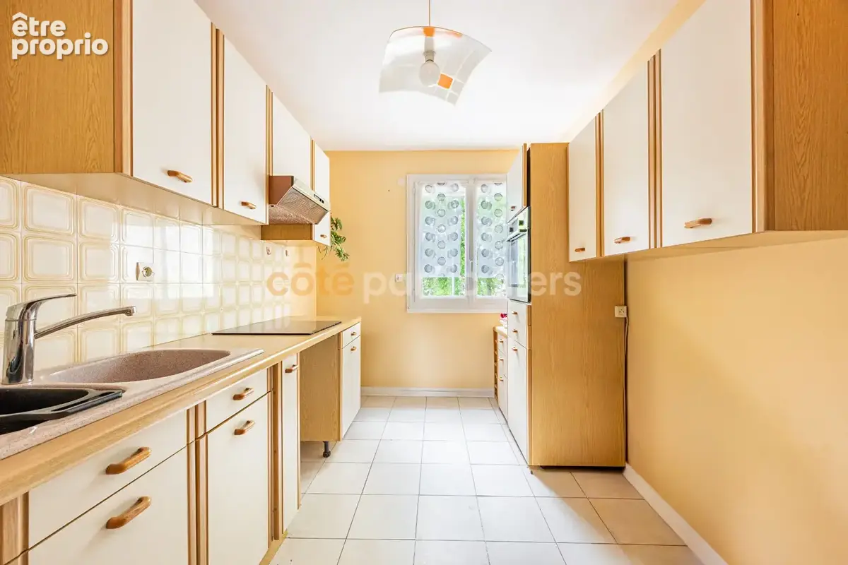 Nantes -- appartement 4 pièces -- 80 m² -- ascenceur -- balcon -- garage -- jardin - photo 7