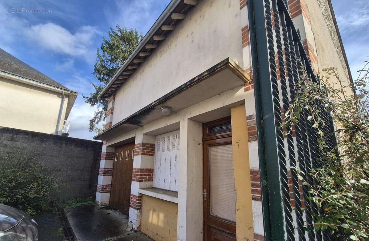 Maison à SANCERGUES