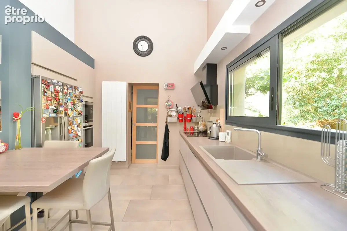 Maison 7 pièces de 179 m²  avec piscine chauffée et T1 de 38 m² attenant  - L'Union - photo 3