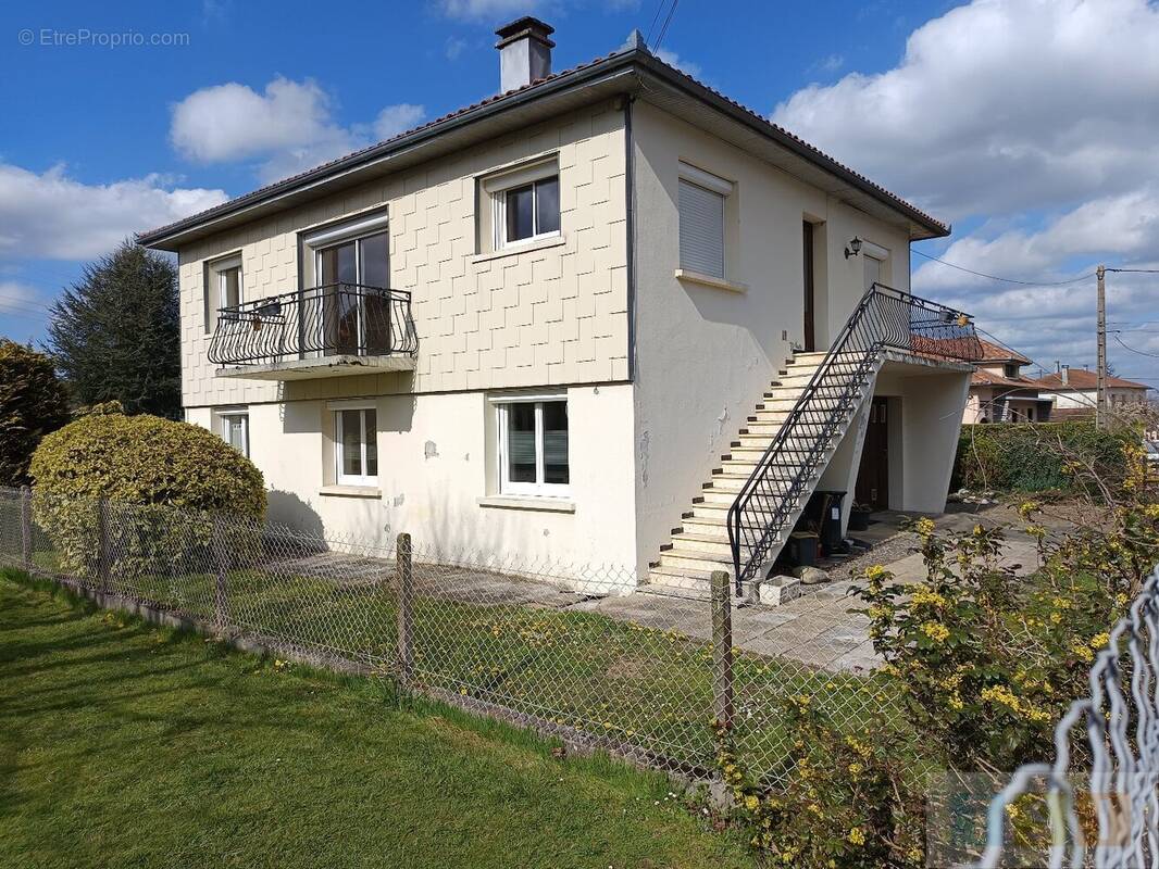 Maison à PINAS