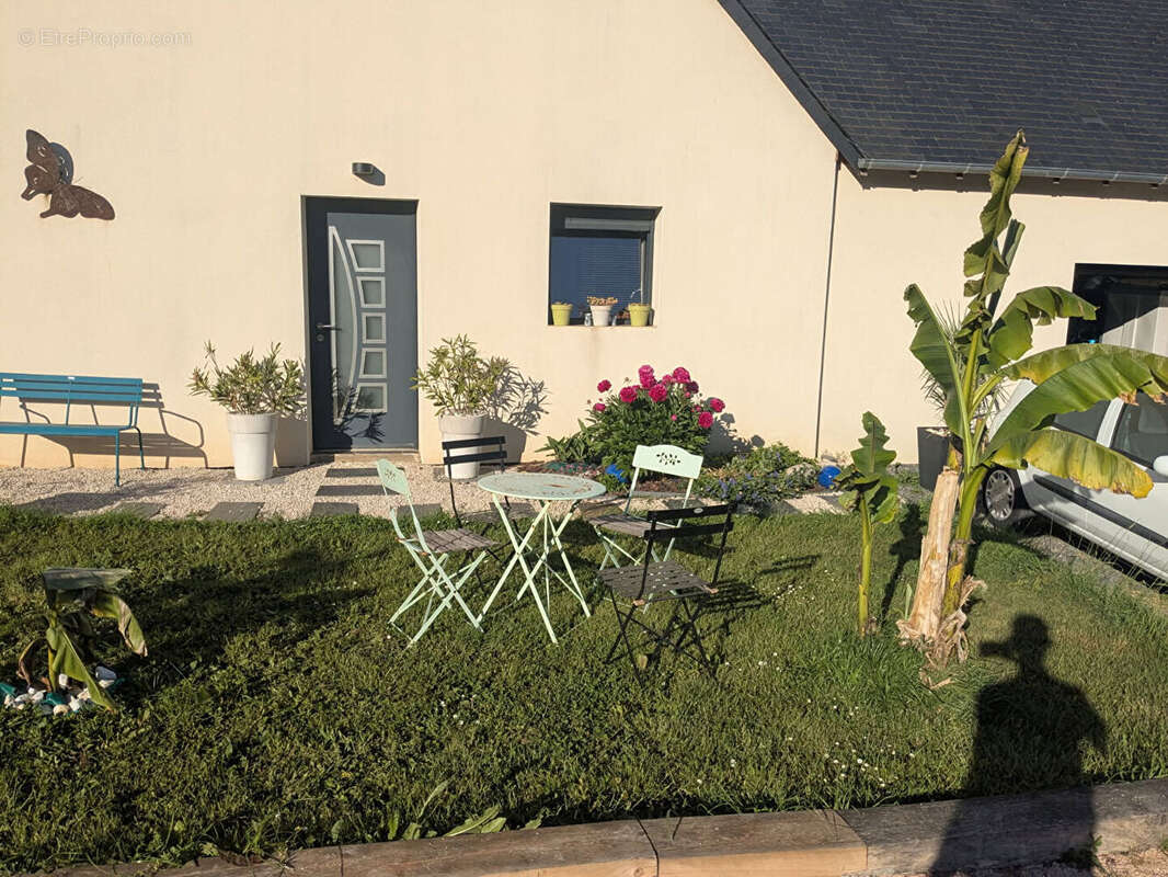 Maison à NAZELLES-NEGRON