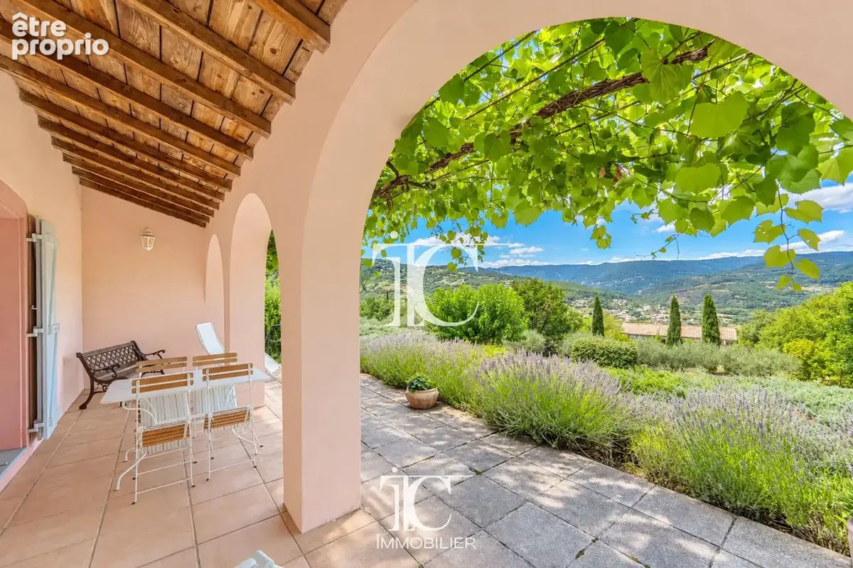 Les vans - villa de plain pied 146m²,secteur calme et verdoyant, 5825m² de terrain, piscine. - photo 6