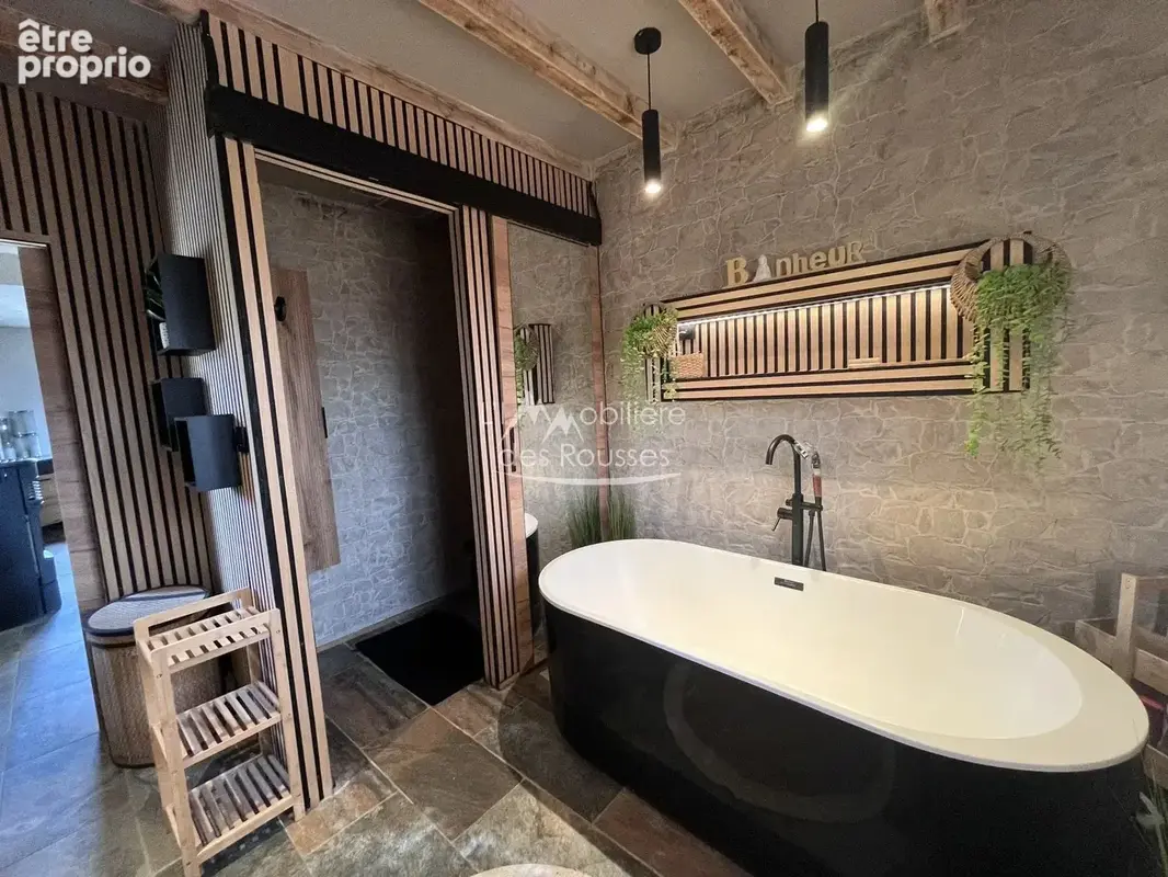 Maison rénovée avec vue dégagée - photo 9