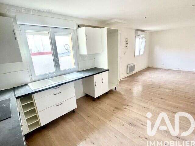 Photo 2 - Maison à VILLENEUVE-LE-ROI