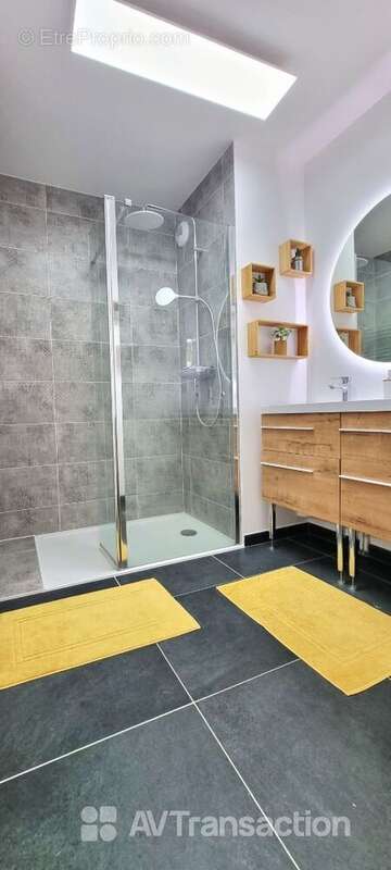 Appartement à ANGRESSE