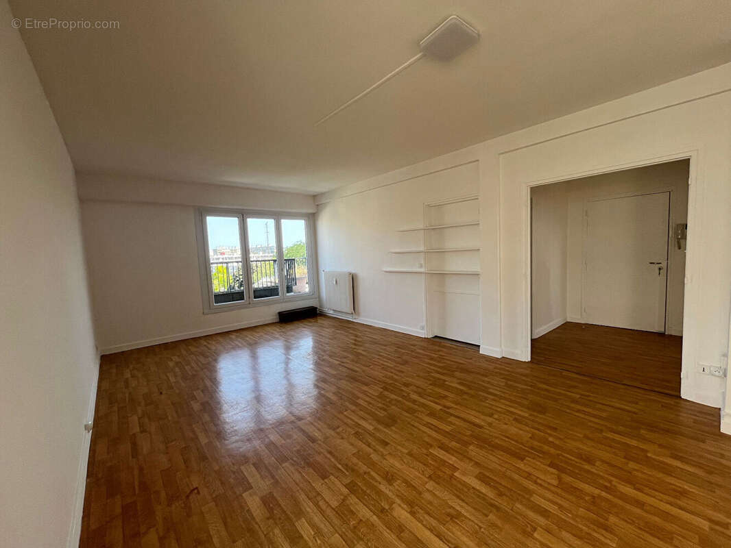 Appartement à LA MADELEINE