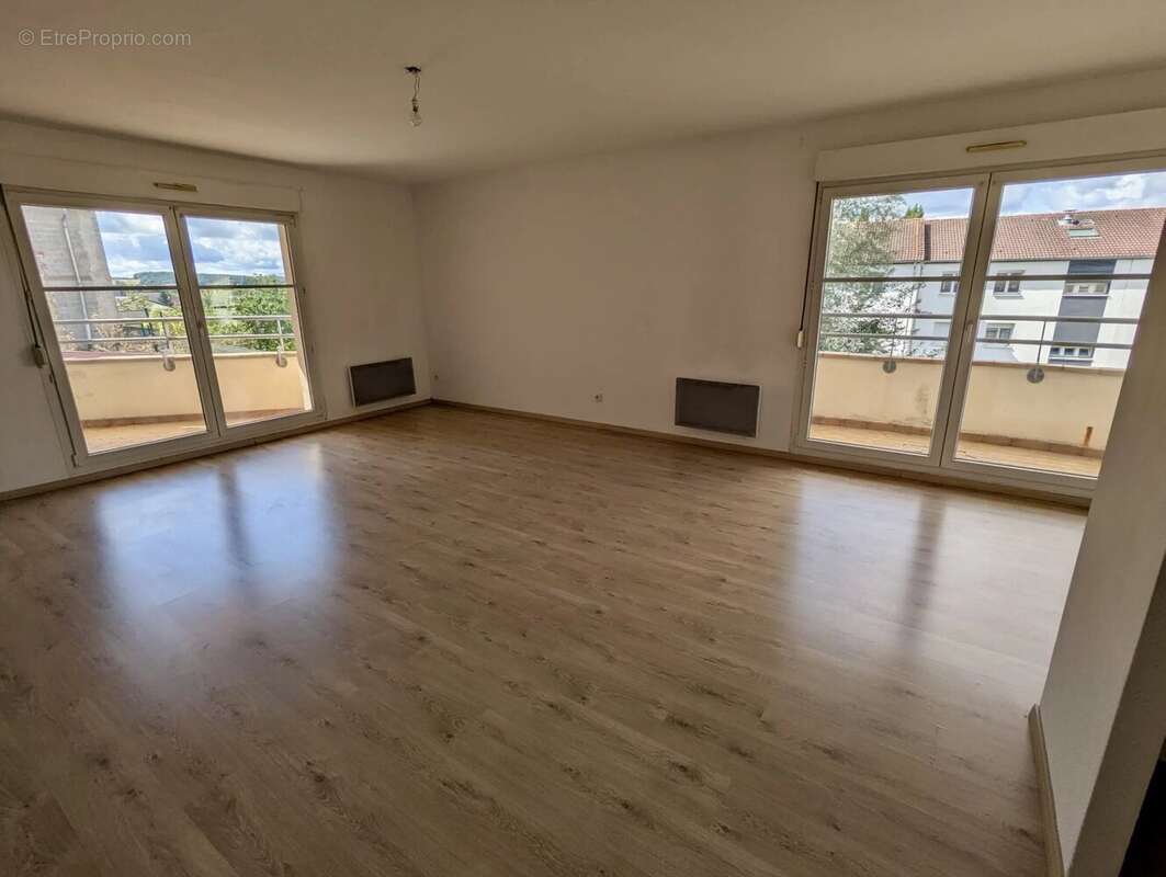 Appartement 103 m² à Faulquemont  - photo 4