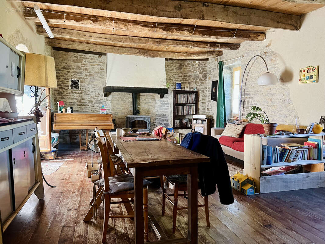 Maison à SAINT-JEAN-DE-LAUR