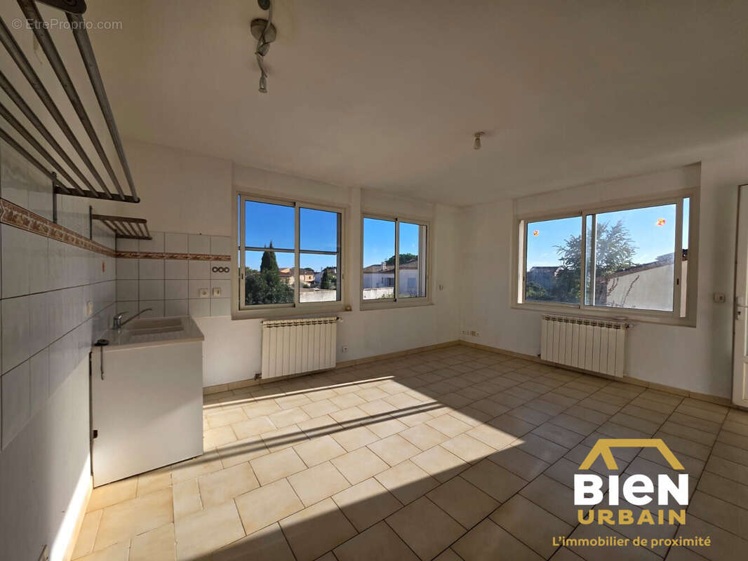 Maison à BELLEGARDE