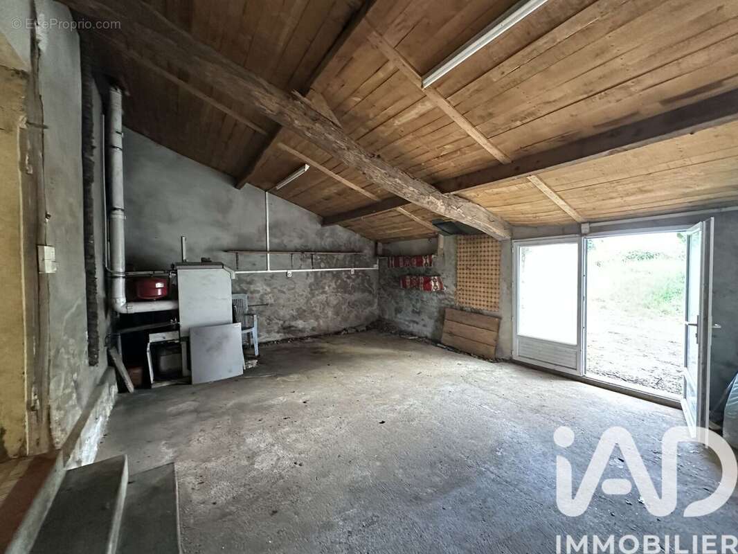 Maison 100 m² à Montpouillan  - photo 6
