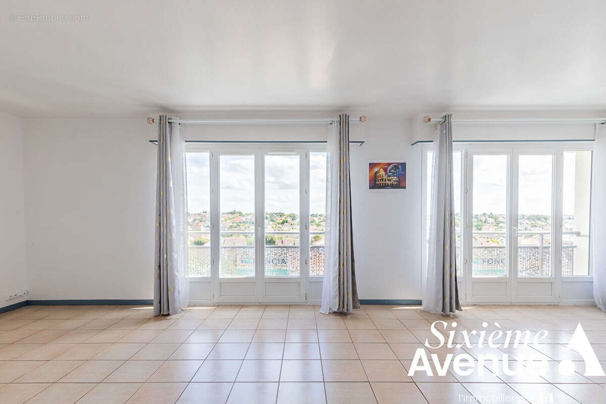 Appartement à CHILLY-MAZARIN