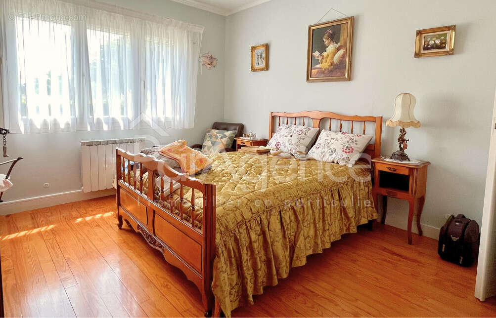 Maison à MESCHERS-SUR-GIRONDE