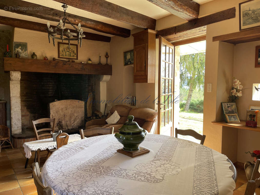 Maison à CHANTERAC