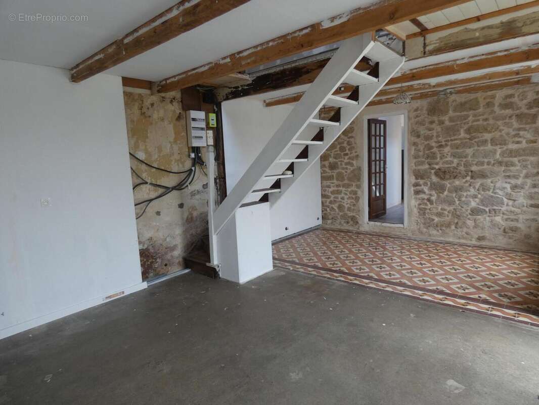 Maison 101 m² à Mespaul  - photo 2