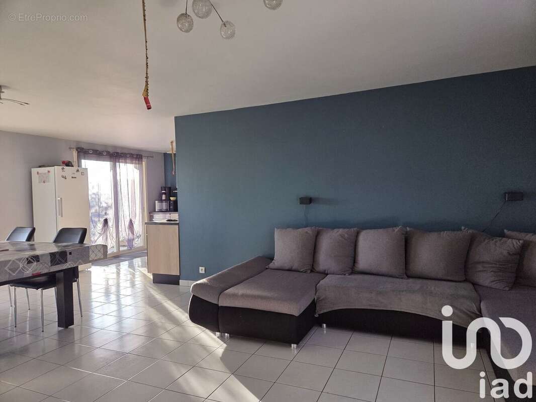 Photo 2 - Maison à CERNUSSON