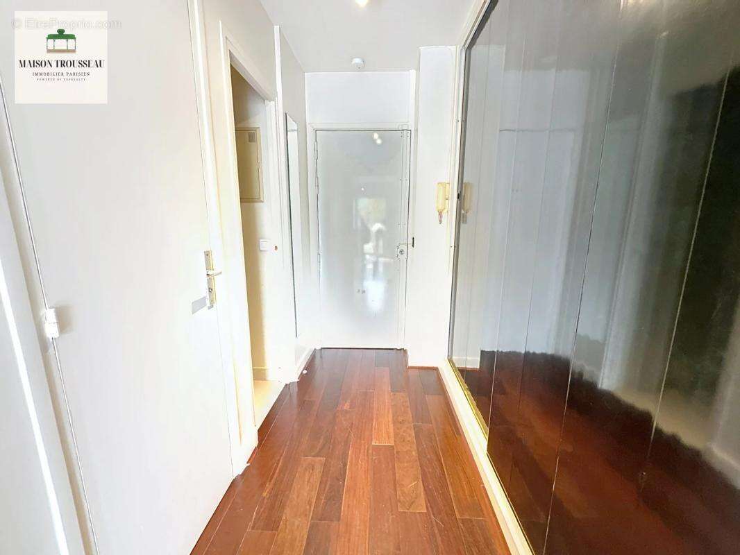 Appartement à NEUILLY-SUR-SEINE