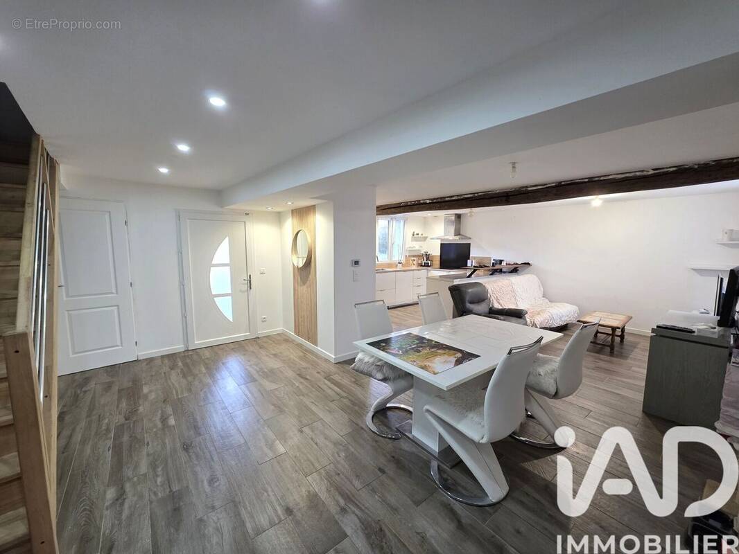 Photo 1 - Maison à ESCHES