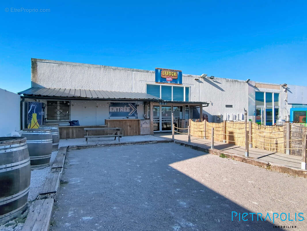 Commerce 720 m² à vendre à Gigean (34770) - photo 8