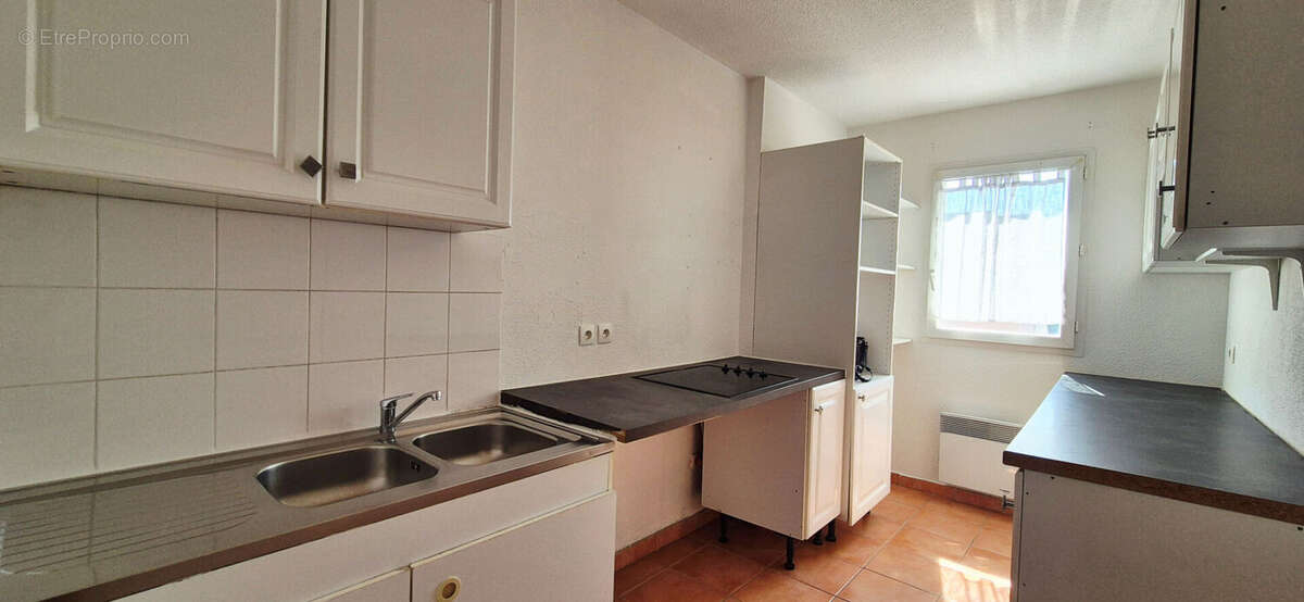 Appartement T2 - balcon - parking - ascenseur - photo 4