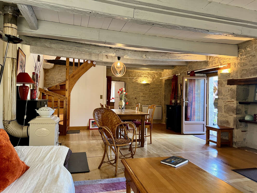 Maison de village avec Studio - T7 - 187m2 - photo 2