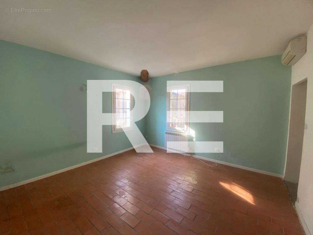 Appartement à REDESSAN