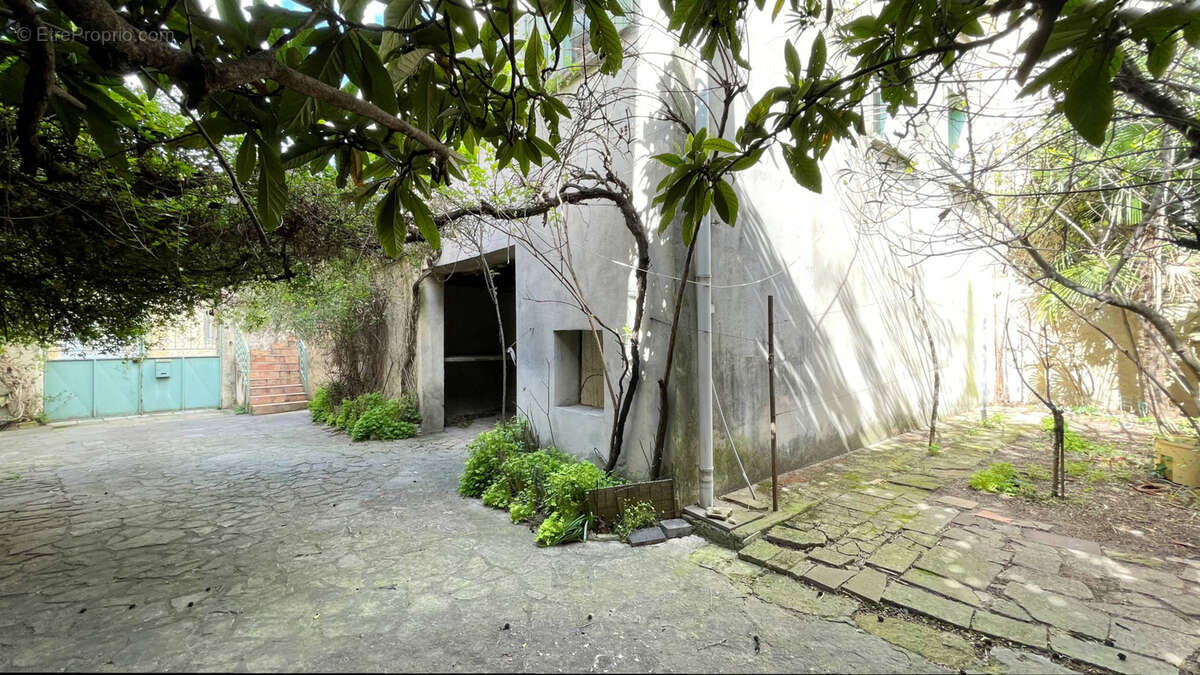 Maison à UZES