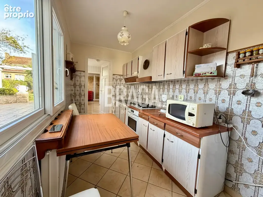 Maison de style annees 30 a vendre avec vie de plain pied garage et jardin situee a le portel - photo 9